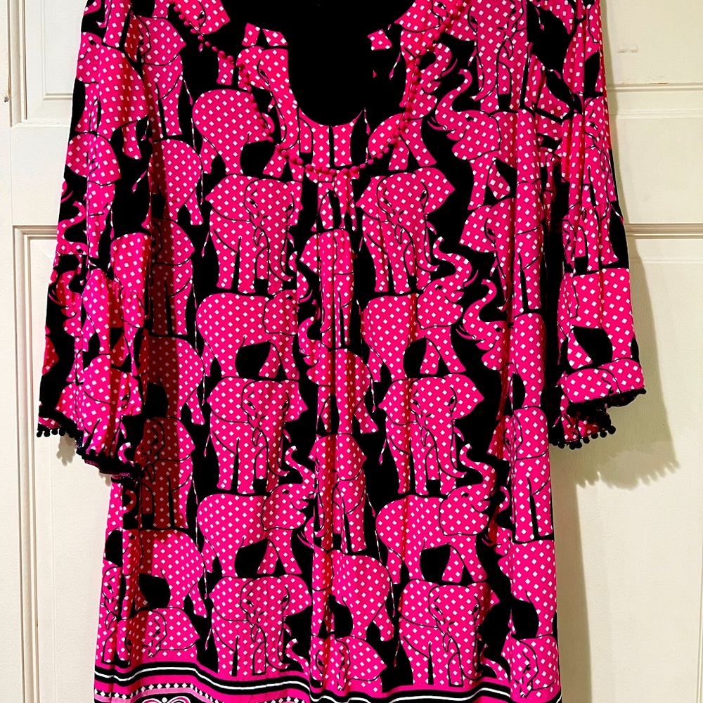 Cute and lightweight Crown & Ivy dress in fun elephant motif .